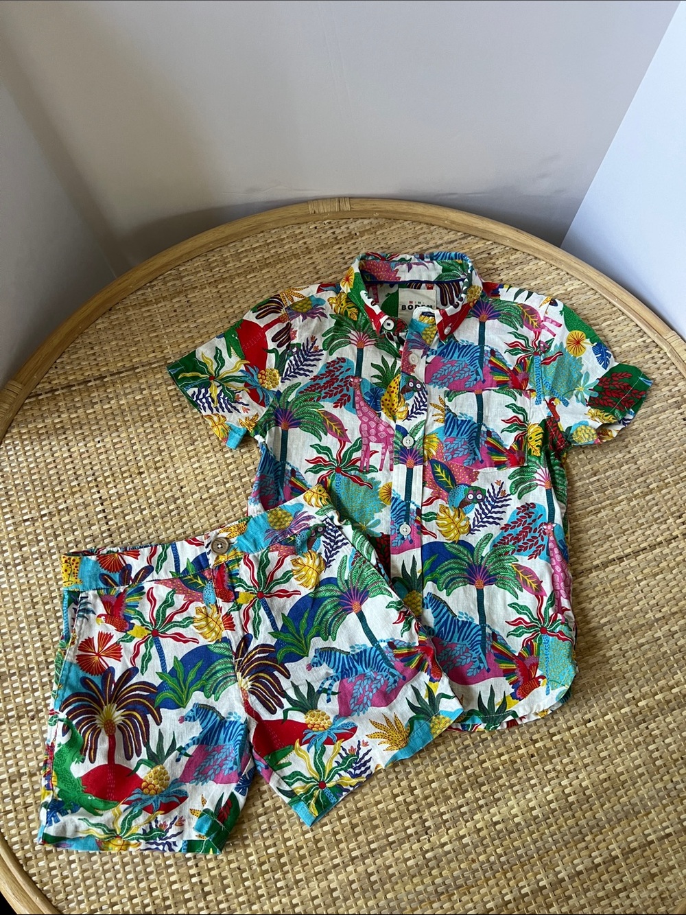 Mini Boden Tropical print button down shirt and chino shorts set Boys 5-6Y